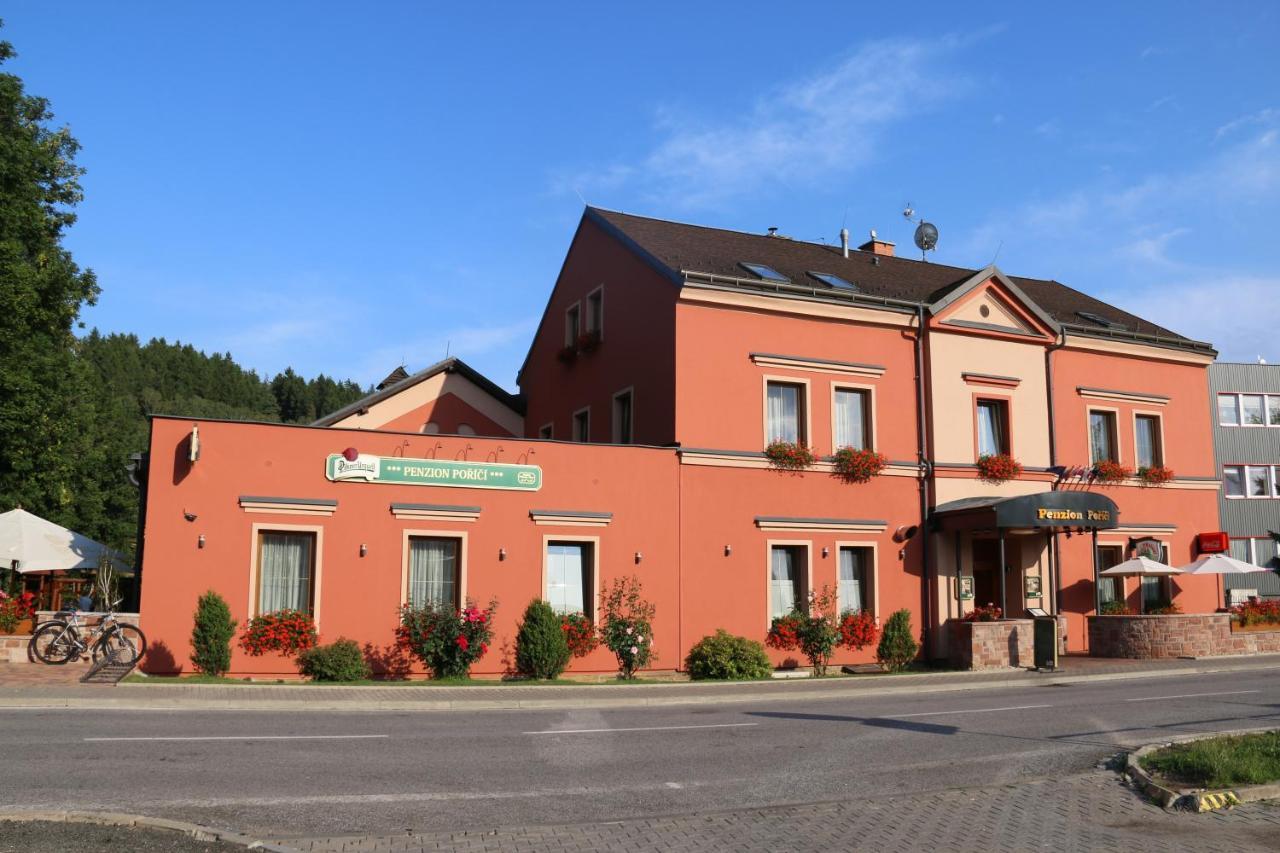 Penzion Porici Трутнов Экстерьер фото