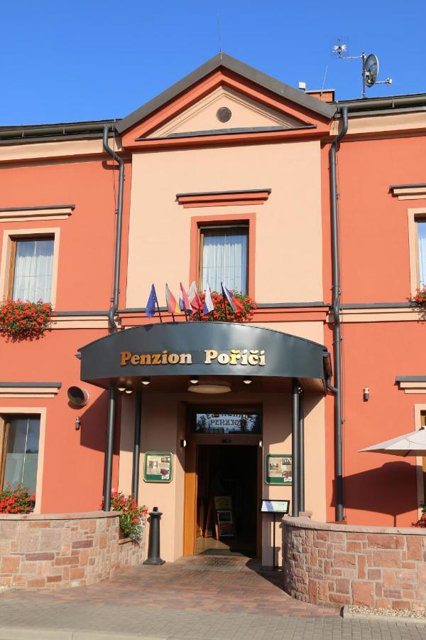 Penzion Porici Трутнов Экстерьер фото
